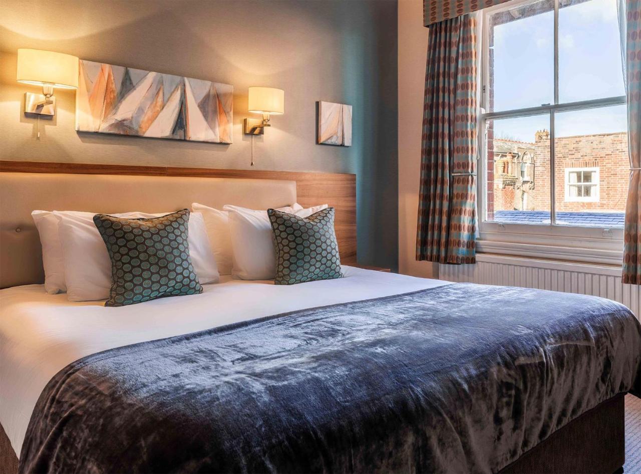 The White Lion Hotel オールドバラ エクステリア 写真