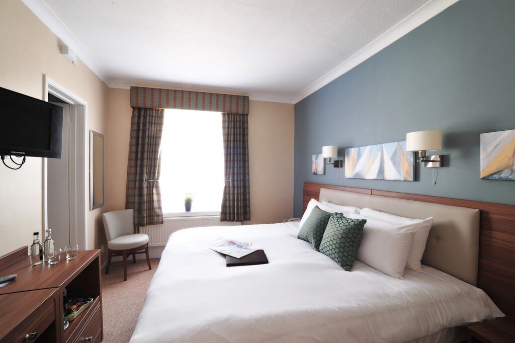 The White Lion Hotel オールドバラ エクステリア 写真